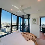Utopia City Oasis Exquisite Urban Retreat